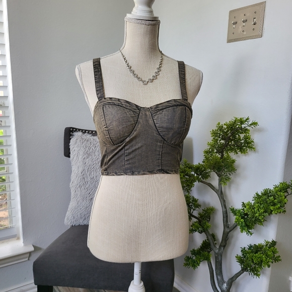 B.O.G. Collective Top - Picture 2 of 12